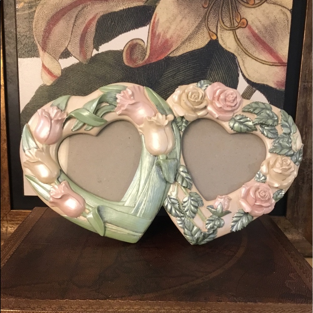 Floral Rose Heart Picture Frame